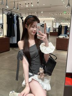 能迟不早到 条纹一字肩上衣女夏季新款设计感小众露肩短袖T恤