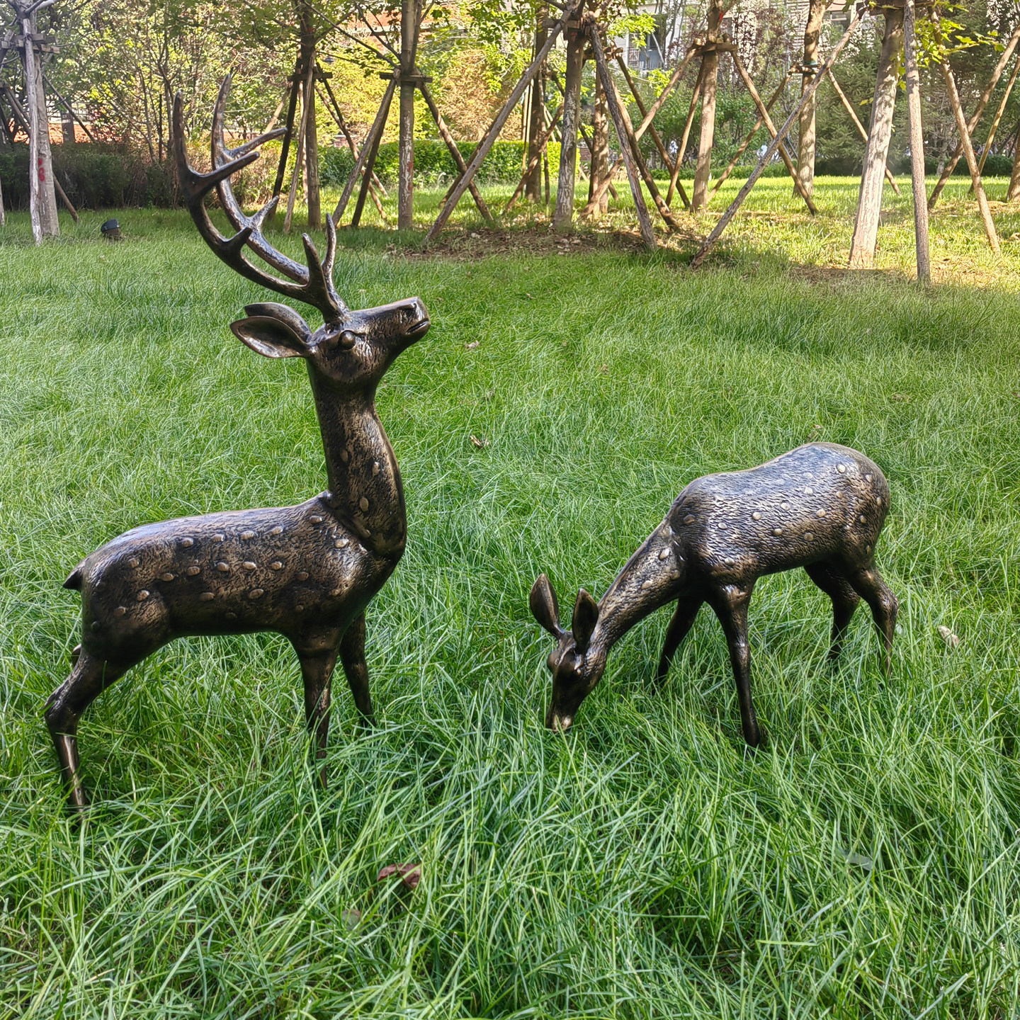 户外庭院鹿雕塑一对复古铝金属工艺品花园装饰摆件自然风景梅花鹿