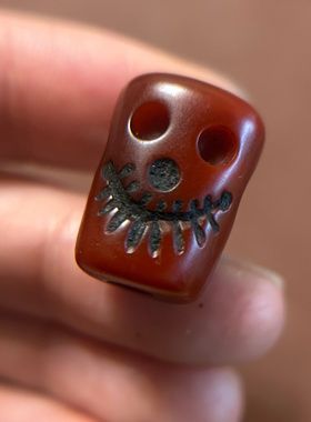 14mm西藏式风格红色料器雕刻尸陀林三通阿呆藏传文玩手串108配饰