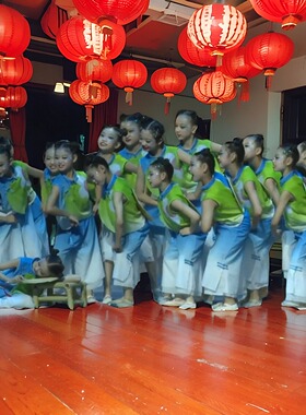 六一儿童演出服童年的夏夜蒲扇摇过的夏天忆外婆桥古典舞蹈表演服