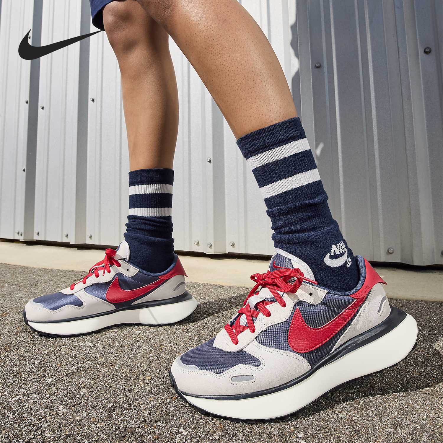 Nike/耐克女士复古运动休闲鞋