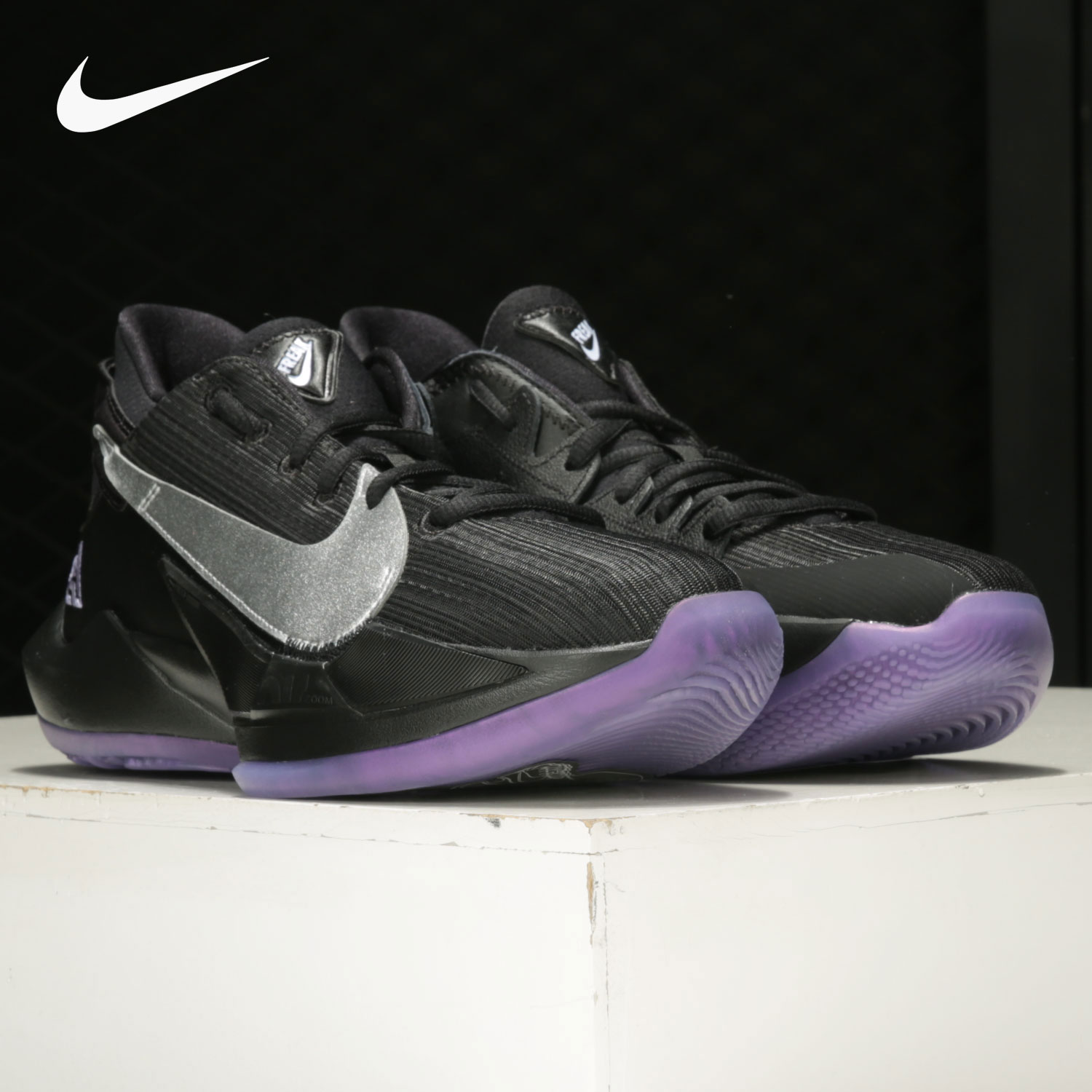 新款字母哥二代男子篮球鞋