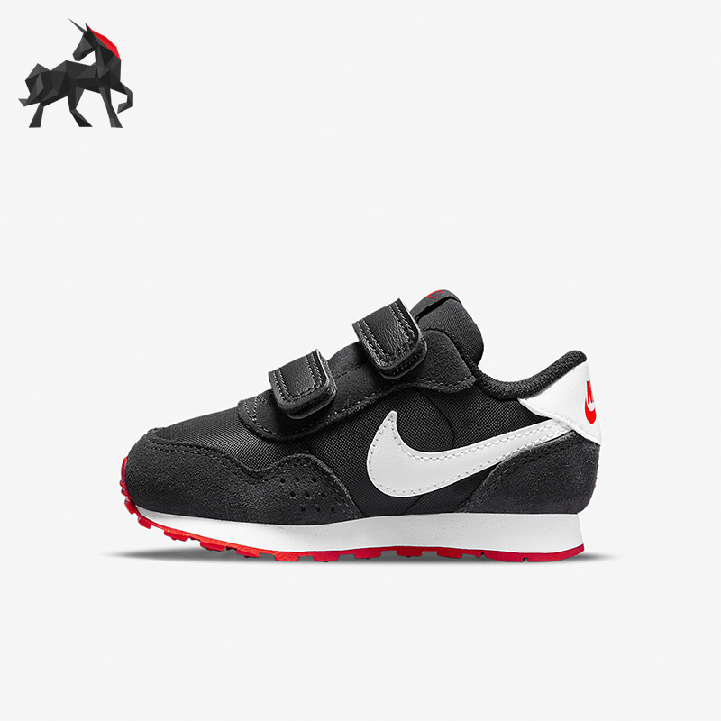 耐克婴童轻便魔术贴运动鞋