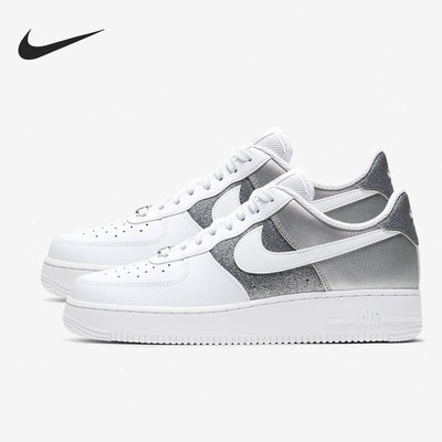 耐克女子耐磨轻便透气休闲板鞋