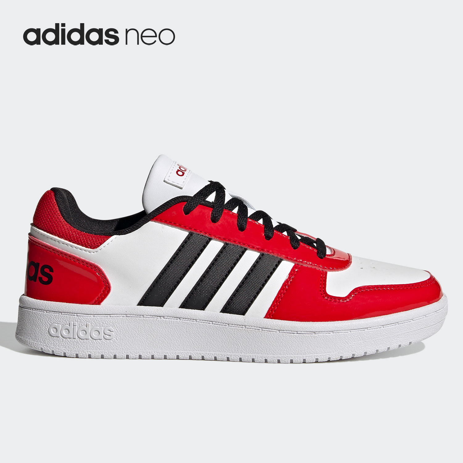 阿迪达斯男女低帮板鞋