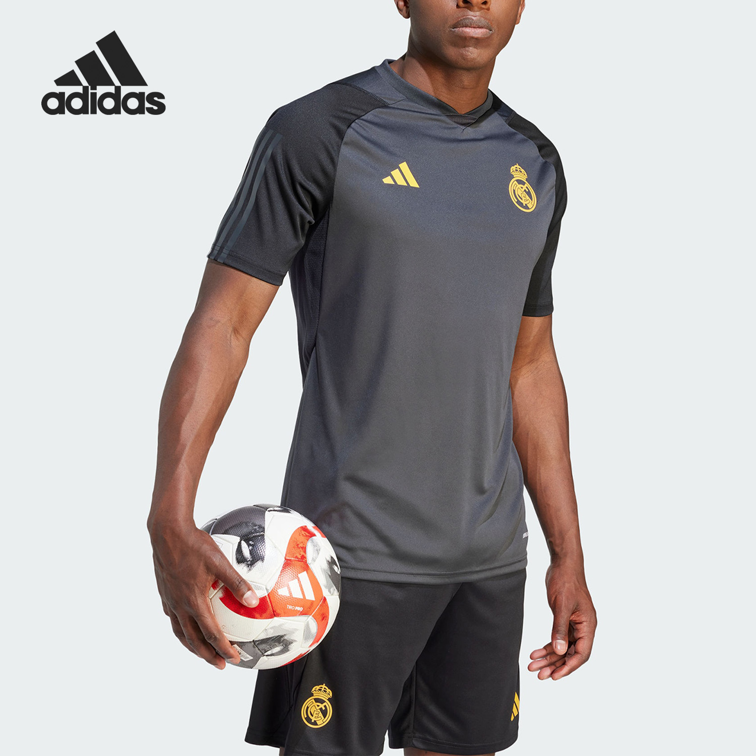 Adidas/阿迪达斯男士短袖T恤