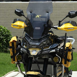 适用春风800MT改装护手边撑水箱网车把加高码雾灯保险杆胶挡泥板