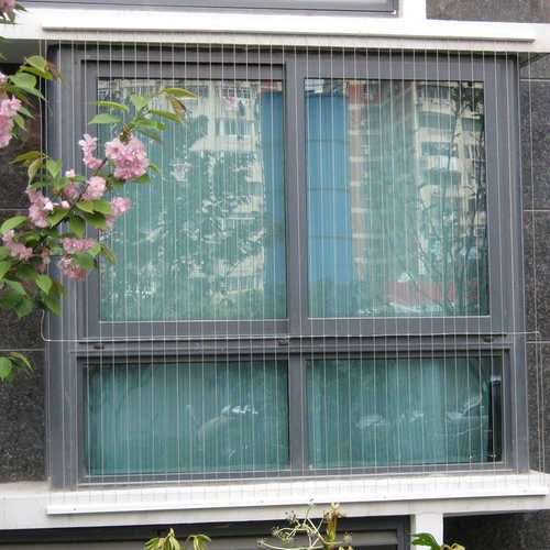 高层隐形窗户防护网防盗网防盗窗飘窗伸缩不锈钢钢丝阳台儿童护栏