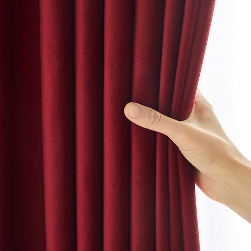 百分之75的遮光度丝绒材质