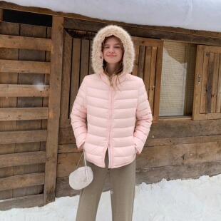 KERNEL COSMOS 云朵泡芙糖 冬季轻暖通勤收腰合体毛领排骨羽绒服