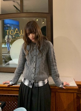 KERNEL COSMOS维罗纳深秋 拉绒麻花假两件羊驼毛拼接格纹毛织开衫