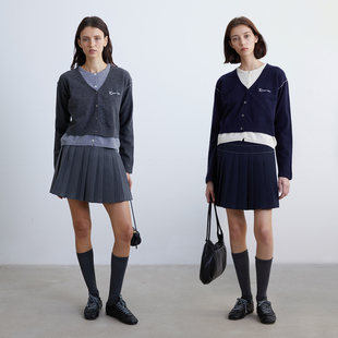 知识分子风刺绣绵羊毛松弛假两件叠穿针织开衫 KERNEL COSMOS