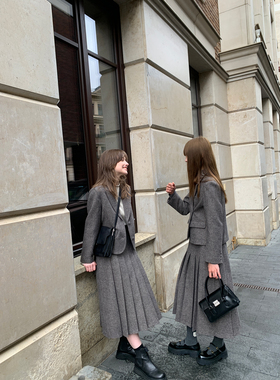 KERNEL COSMOS 蒙纳士图书馆 人字纹羊毛西装两件套百褶裙套装