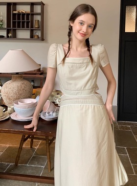 KERNEL COSMOS 法式方领镂空花边波点收腰显瘦绣花连衣裙