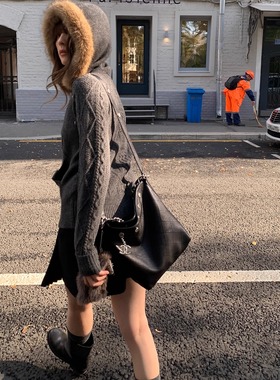 KERNEL COSMOS 蒙塔木屋 秋冬慵懒毛领菱格麻花保暖重工毛织开衫