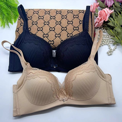 特惠安莉芳下厚上薄款蕾丝文胸