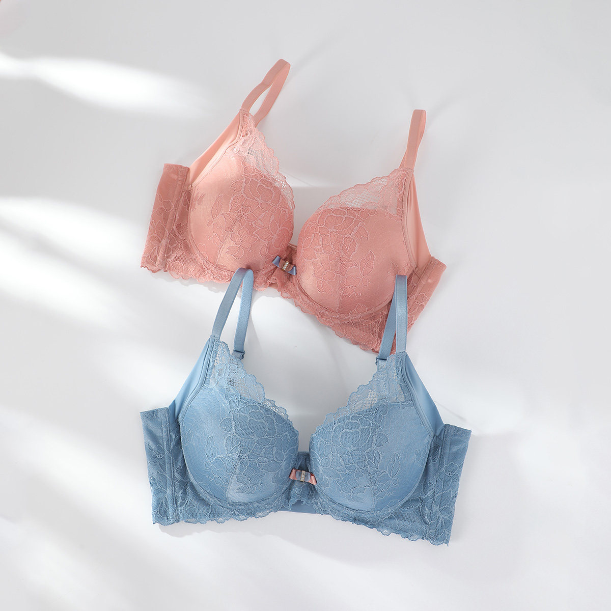 安莉芳蕾丝性感内衣女小胸掌托厚杯聚拢上托收副乳文胸罩EB00557