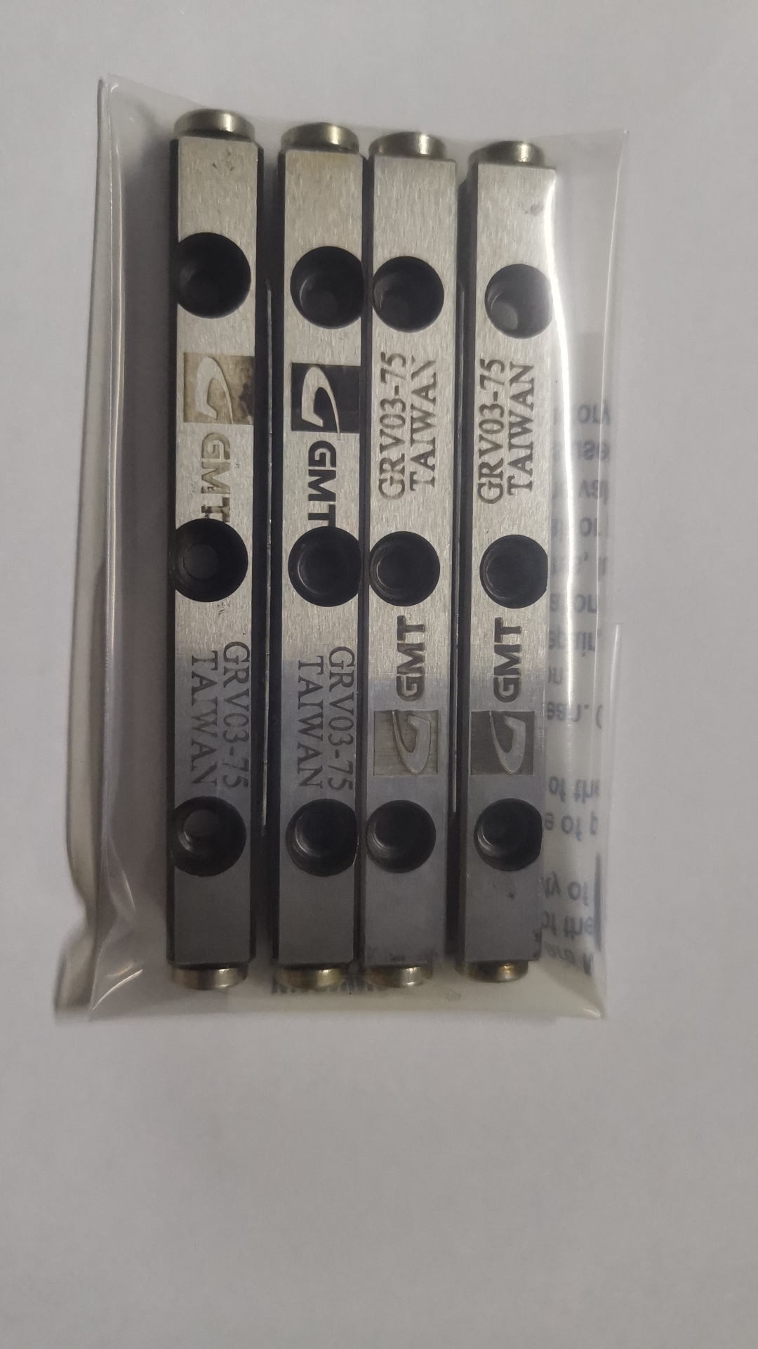 原装台湾GMT高明铁GRV03-75精密交叉导轨，10珠支架 现货出售