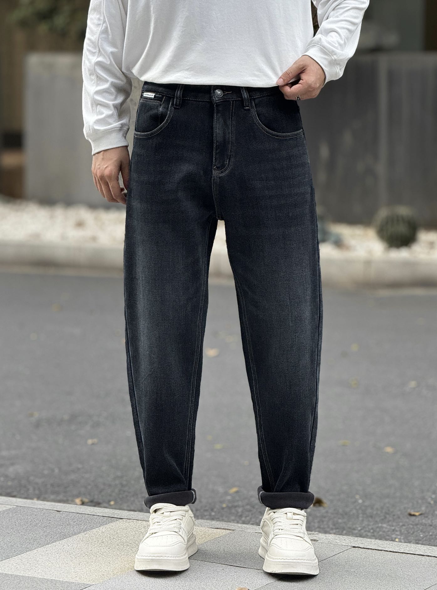 冬季新款男士加绒加厚直筒牛仔裤潮流时尚修身小脚弹力休闲长裤子