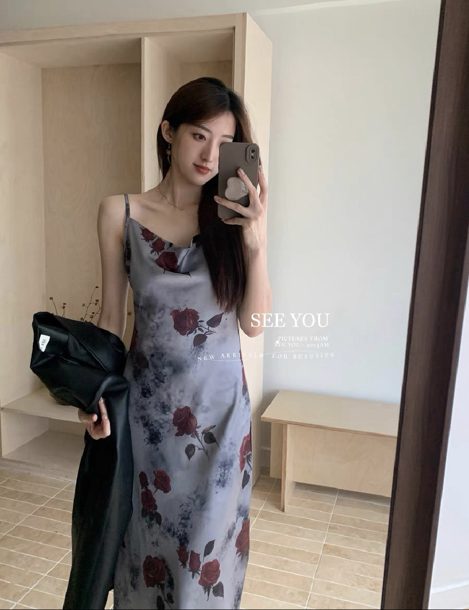 2024早秋新款碎花优雅气质法式小女人修身吊带显瘦长款复古连衣裙