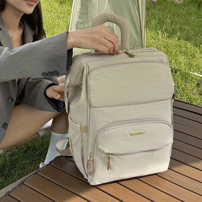 品牌新款妈咪双肩包休闲旅行外出婴儿用品大容量多隔层高颜值背包