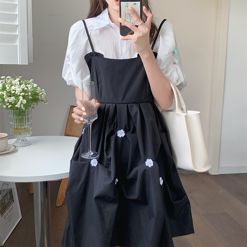 Hepburn style small black dress suspender skirt bubble sleeve shirt two piece flower princess dress