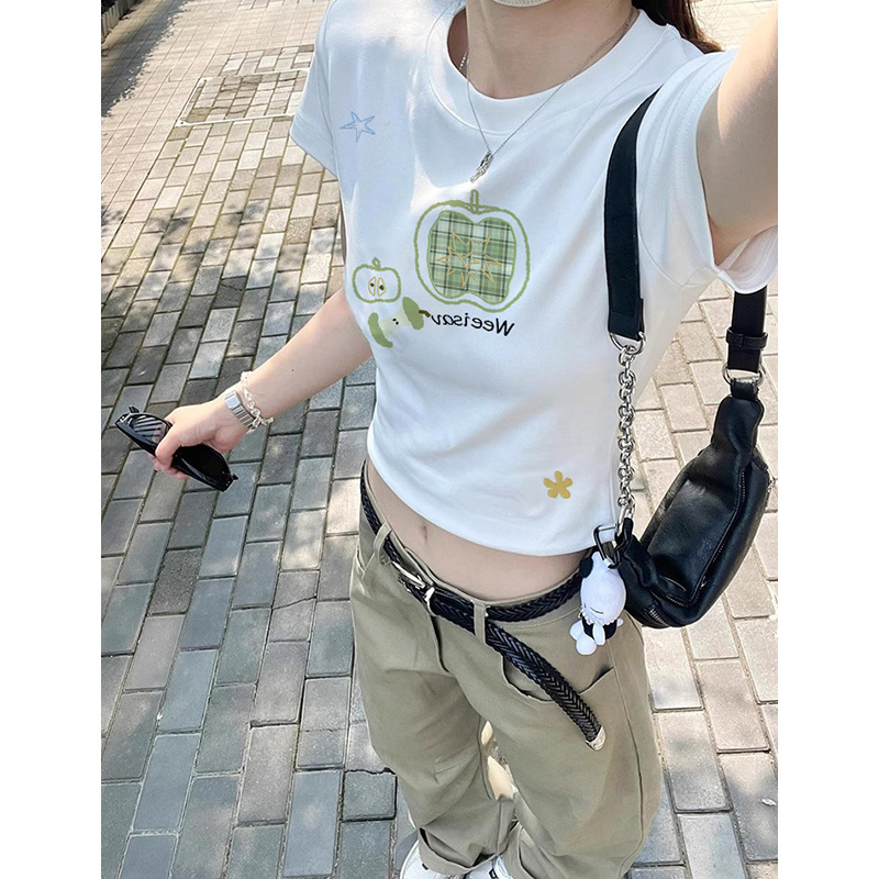 白色荷叶边一字肩短袖t恤