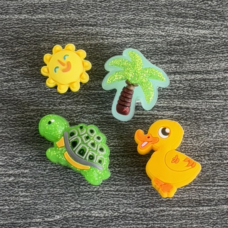 儿童个性智必星鞋扣小黄鸭