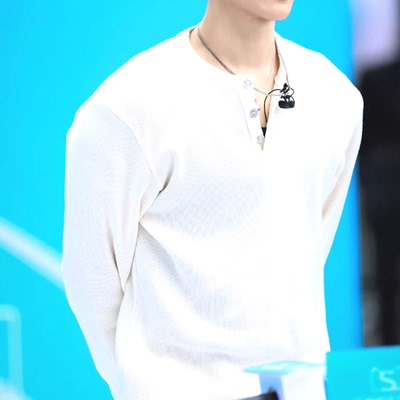 亨利领t恤华夫格宽松长袖肌理感