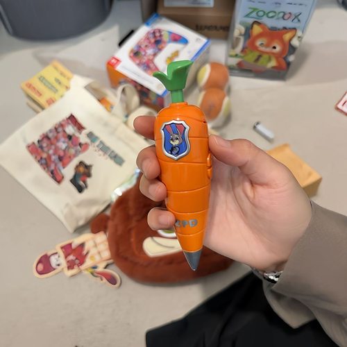 新款疯狂动物城尼克朱迪录音圆珠笔爆款可爱胡萝卜造型动漫谷子笔