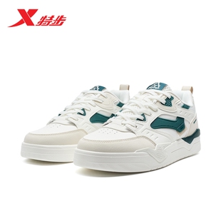 特步运动板鞋男2025夏季新款百搭轻便平底鞋运动鞋男975219310033