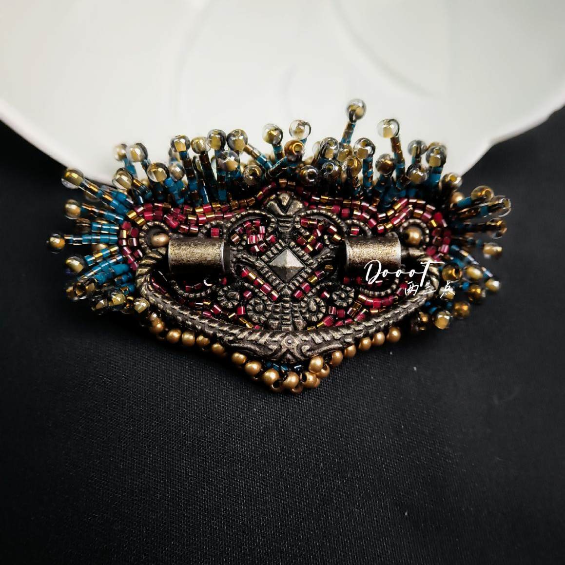 Hits手作 复古中式把手胸针女设计师款珠绣高级重工小众穿搭配饰