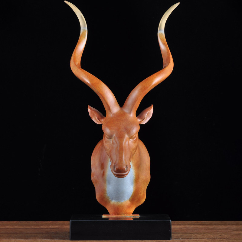 彩铜羚羊头摆件欧式羊现代轻奢工艺品家居客厅玄关电视柜装饰品