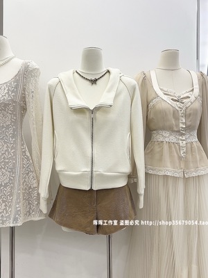 2025新款秋装女装一字肩白色连帽卫衣外套女宽松长袖拉链开衫上衣