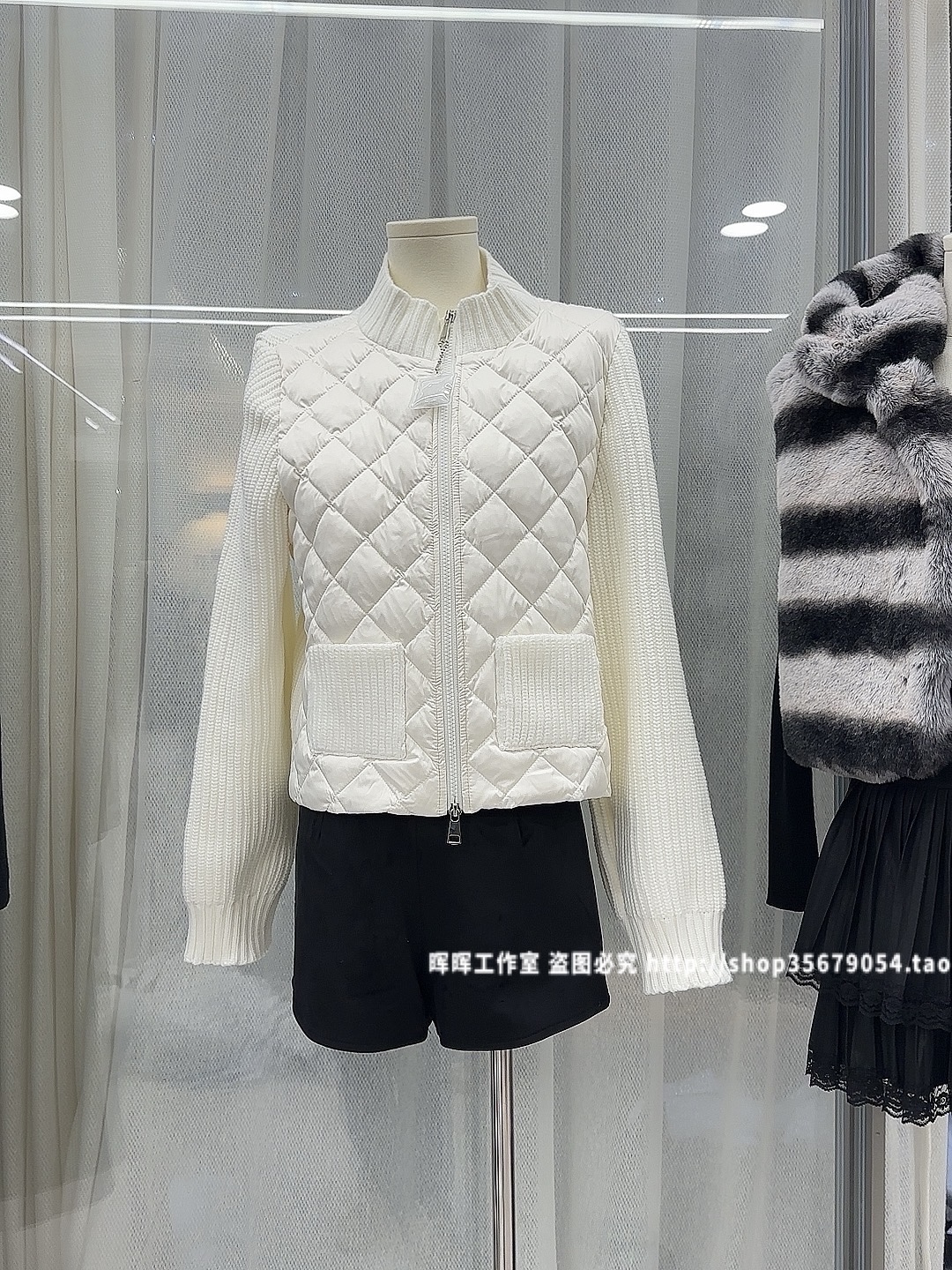 2025新款女装秋冬韩版休闲时尚复古菱形格子小香风外套羽绒服上衣