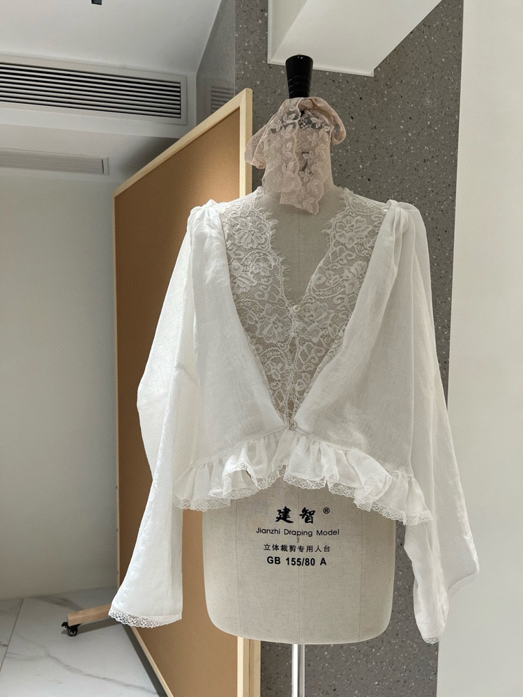 宽松休闲白色纯苎麻蕾丝拼接衬衫衬衣