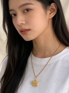 青岛饰品欧美ins铜镀18k真金简约时尚个性潮流包包吊坠项链女
