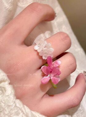 戒指戒戴紫罗兰花朵指环2026闺蜜