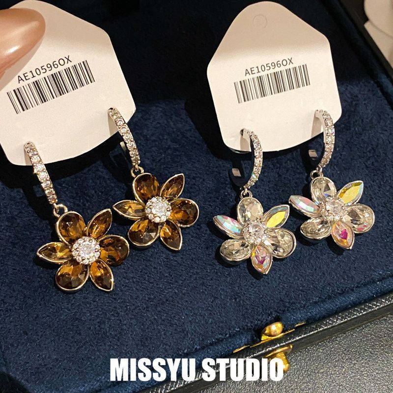 银针花朵轻奢玲珑锆石花园耳饰