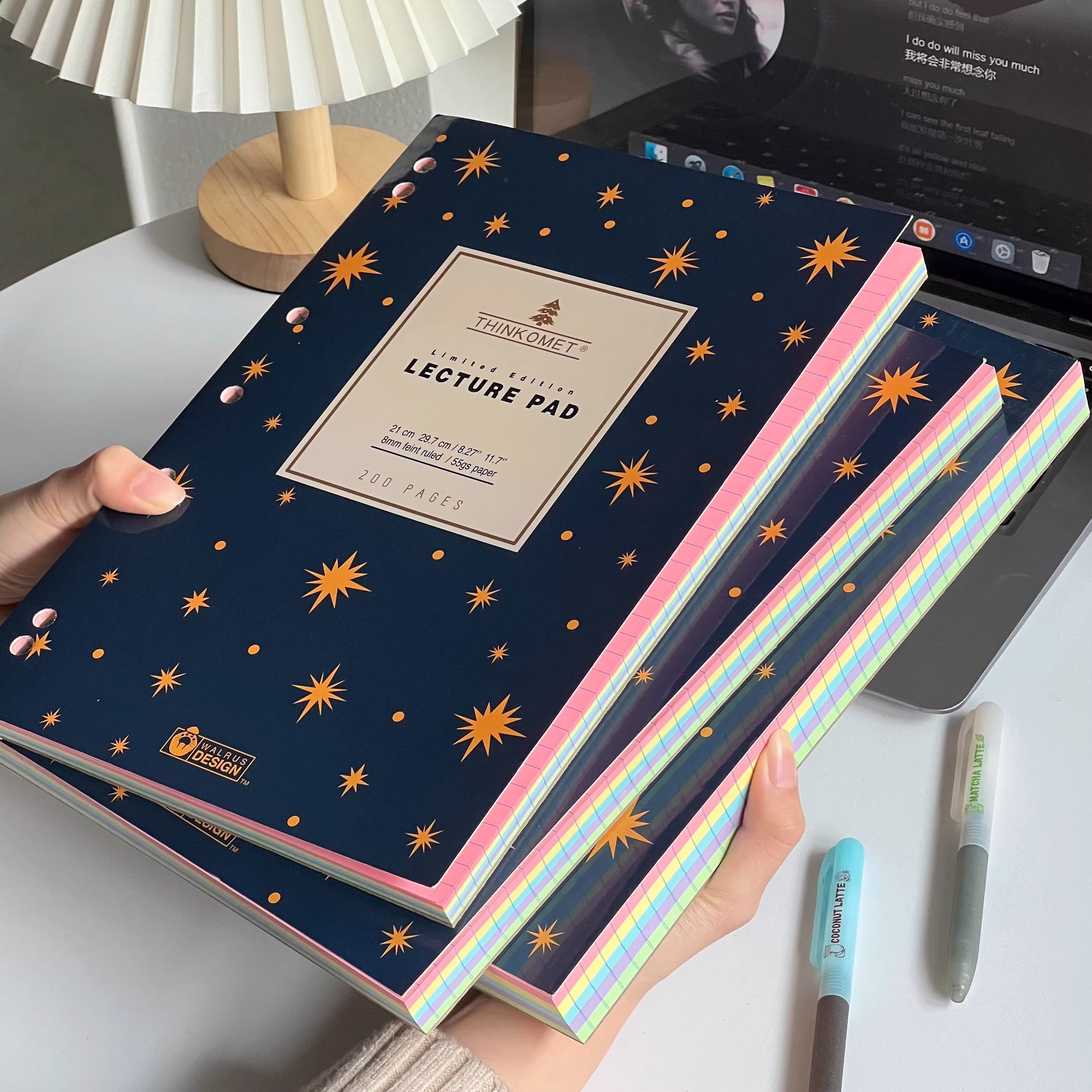 原创美式A4星空薄脆本七孔横线加厚笔记本ins学生考研草稿错题本,模玩/动漫/周边/娃圈三坑/桌游,动漫挂件/文具,淘宝优惠券,粉丝福利购,淘宝优惠卷