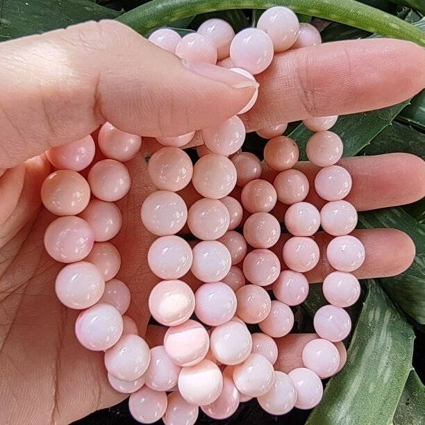 现货实拍一物一图女王贝手链8mm粉满肉手串嫩细腻微虫眼光滑抗裂
