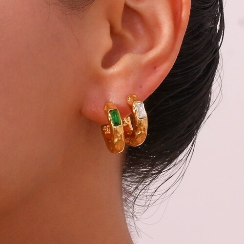 欧美时尚小众设计钛钢耳饰 不锈钢镶嵌矩形锆石捶打纹C形耳环女