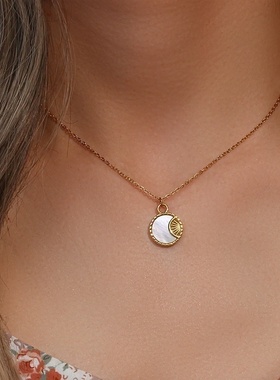 欧美ins简约摩登流行项坠饰品 不锈钢贝壳月亮阳光小圆牌吊坠项链