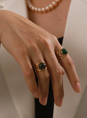 INS法式新款钛钢戒指不锈钢18K金镂空树叶圆非洲松石绿孔雀石戒指