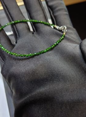 绿野仙踪超仙2mm祖母绿清透森林绿切面小圆珠闪光钻石状星切手链