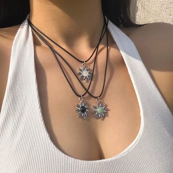 欧美跨境饰品简约蜡线松石太阳项圈 甜酷项饰微镶chocker女士项链