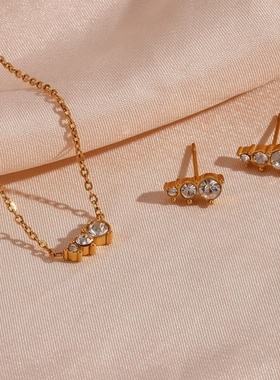 欧美ins摩登渐变圆形锆石耳钉饰品女 不锈钢三颗白钻排列吊坠项链