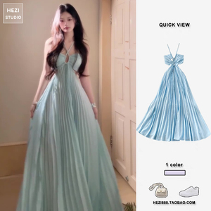 法式氛围感绝美超仙压褶长裙收腰海边度假风露背挂脖吊带连衣裙夏