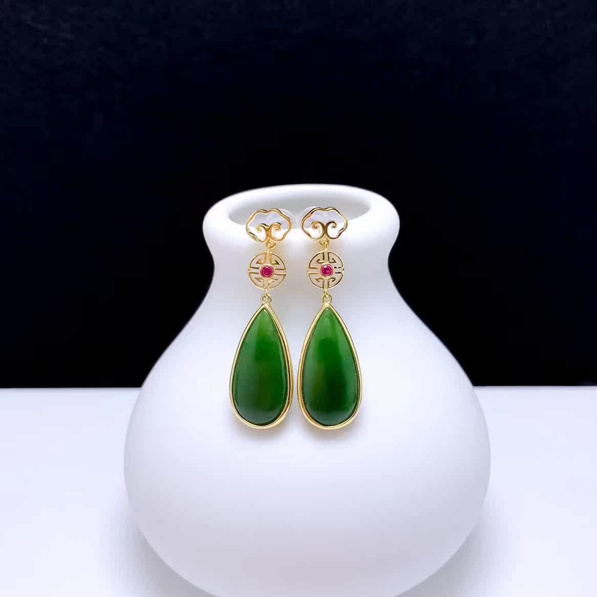 18k金厚金版镶嵌天然和田碧玉耳饰古典复古包边玉石耳钉老矿老料