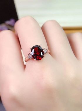 克拉镶嵌简单大方纯银石榴石戒指